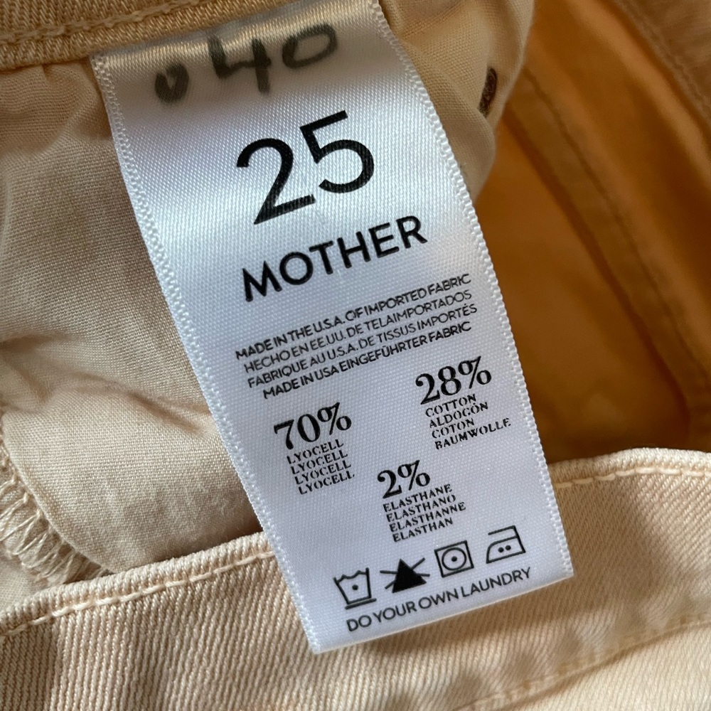 MOTHER “The Rascal Cuff” Jeans 25 - Picture 9 of 9